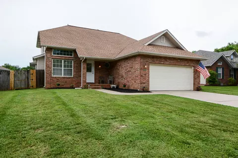 3805 W Wilderness St, Springfield, MO 65807 photo 1