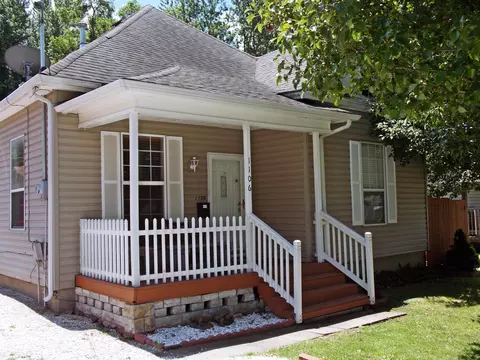 1106 W Atlantic St, Springfield, MO 65803 photo 1