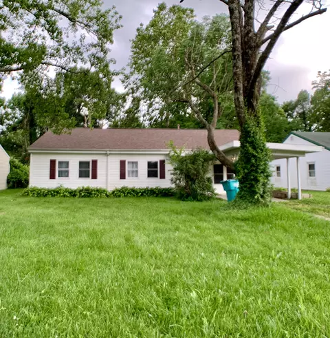 2428 E Meadowmere St, Springfield, MO 65804 photo 1