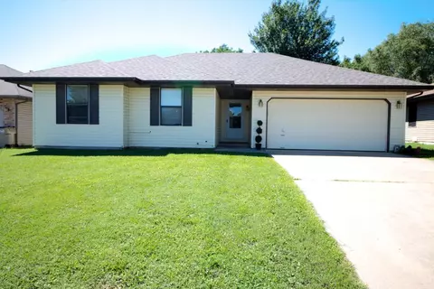 1145 N Golden Ave, Springfield, MO 65802 photo 1