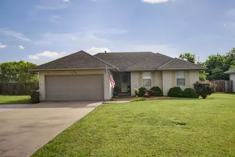 414 Arrowhead Rd, Willard, MO 65781 photo 1