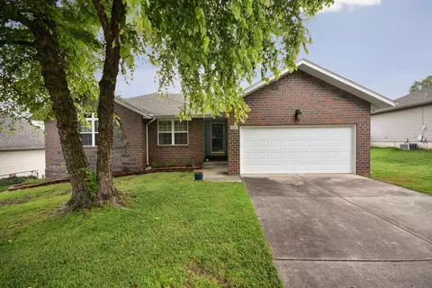 2315 E Lark St, Springfield, MO 65804 photo 1