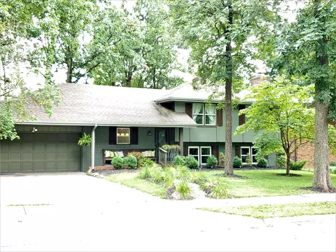 2060 S Hillcrest Ave, Springfield, MO 65807 photo 1