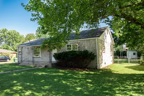 601 W Dunn, Monett, MO 65708 photo 1