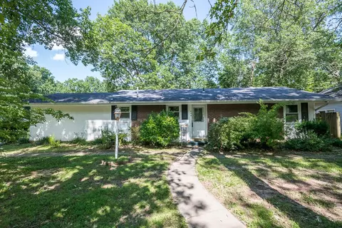 844 S Cavalier Dr, Springfield, MO 65802 photo 1