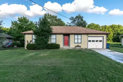 836 N Homewood Ave, Springfield, MO 65803 photo 1