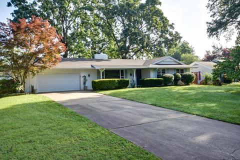 2731 E Normandy Dr, Springfield, MO 65804 photo 1
