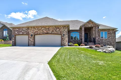 4368 E Summerset Ct, Springfield, MO 65802 photo 1