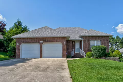 3661 E Cromwell Ln, Springfield, MO 65802 photo 1