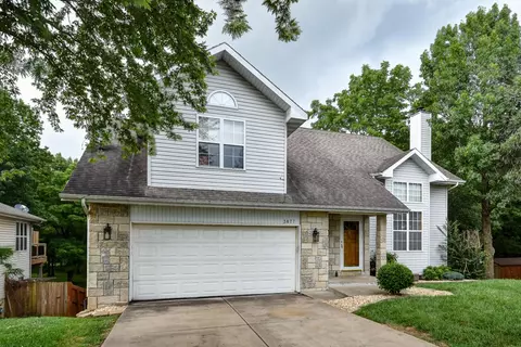 3877 W Lark St, Springfield, MO 65810 photo 1