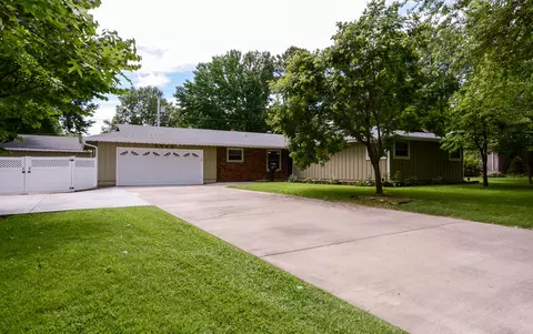 3548 S Broadway Ave, Springfield, MO 65807 photo 1