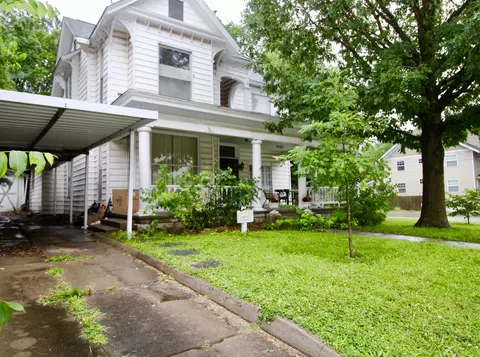 1502 N Washington Ave, Springfield, MO 65803 photo 1