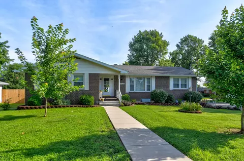 1529 E Smith St, Springfield, MO 65803 photo 1