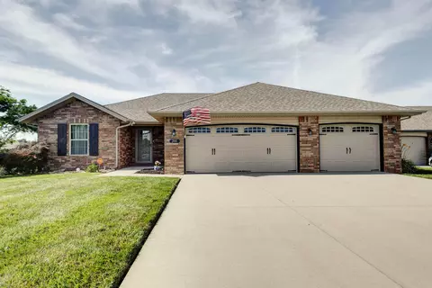2146 E Mary Beth St, Republic, MO 65738 photo 1