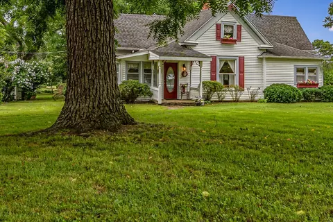 687 Shady Ln, Ozark, MO 65721 photo 1