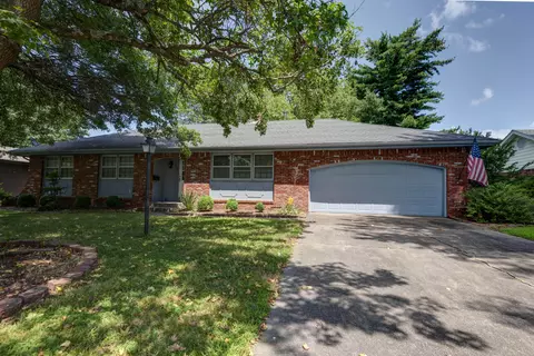 2020 S Linden Ave, Springfield, MO 65804 photo 1