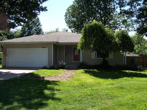 3607 S Scenic Ave, Springfield, MO 65807 photo 1