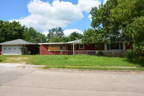 2555 N Johnston Ave, Springfield, MO 65803 photo 1