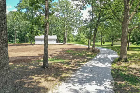 5602 N 2nd Ave, Ozark, MO 65721 photo 1