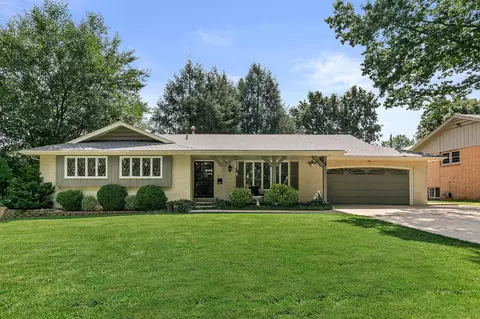 2906 S Chantilly Ave, Springfield, MO 65804 photo 1