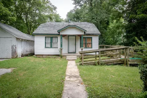 2801 W Elm St, Springfield, MO 65802 photo 1