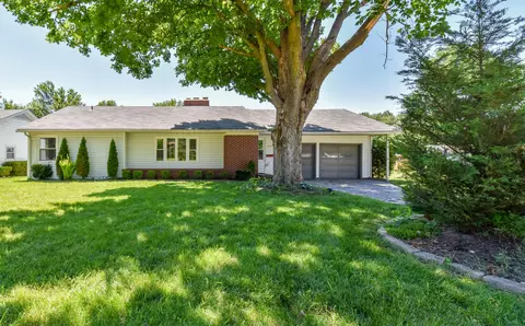 2025 S Link Ave, Springfield, MO 65804 photo 1