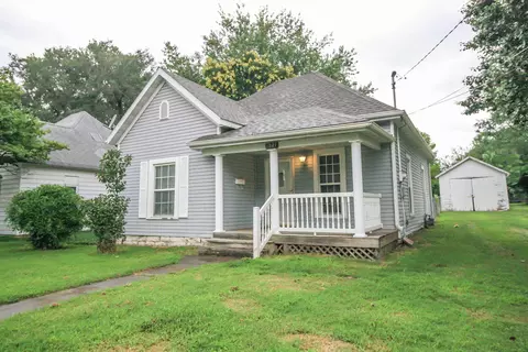 1021 W Monroe Ter, Springfield, MO 65806 photo 1