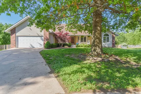 1443 E Wheatridge Ct, Springfield, MO 65803 photo 1