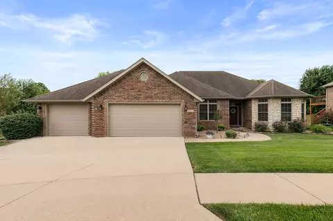 2406 W Crestwood St, Ozark, MO 65721 photo 1