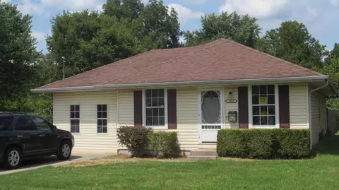 2833 W Mount Vernon St, Springfield, MO 65802 photo 1