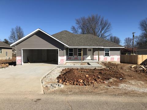 555 S Forest Ln, Republic, MO 65738 photo 1