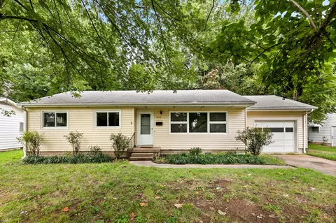 1845 E Page St, Springfield, MO 65802 photo 1