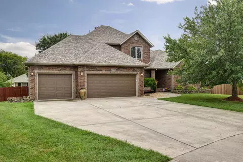 2406 S Driftwood Ct, Springfield, MO 65807 photo 1