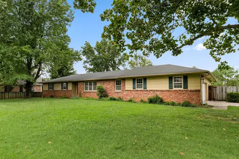 5369 S Hazel Dr, Springfield, MO 65810 photo 1