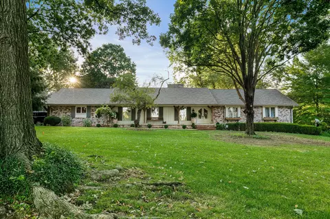 2972 S Natural Bridge Dr, Springfield, MO 65809 photo 1