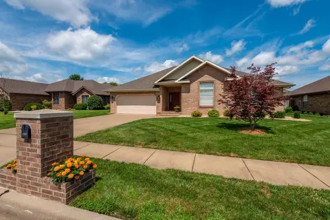 3633 W Roxbury St, Springfield, MO 65807 photo 1