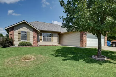 571 S Kingsgate Ct, Nixa, MO 65714 photo 1