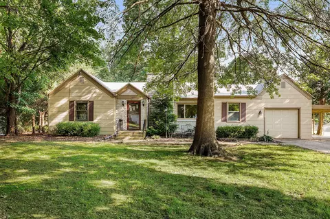 1635 Elm St, Springfield, MO 65802 photo 1