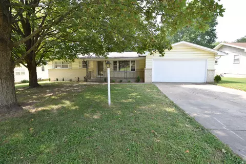 1521 S Sieger Dr, Springfield, MO 65804 photo 1