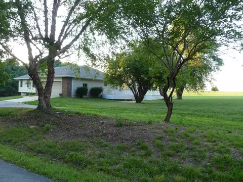 7809 W Hunters Moon Ln, Springfield, MO 65802 photo 1