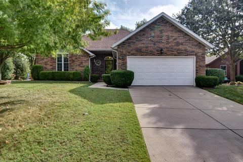 4208 S Linden Dr, Springfield, MO 65804 photo 1