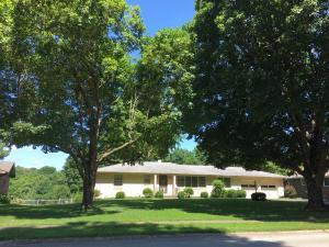2269 S Cedarbrook Ave, Springfield, MO 65804 photo 1