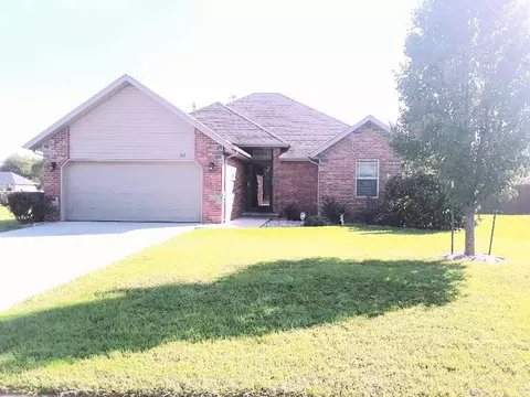 212 W Eagle Ln, Willard, MO 65781 photo 1