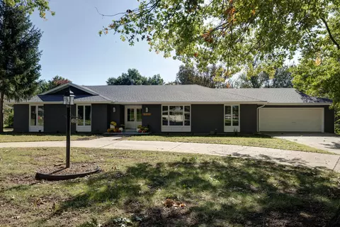 2810 E Southern Hills Blvd, Springfield, MO 65804 photo 1