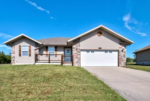 3318 N Marion Ave, Springfield, MO 65803 photo 1