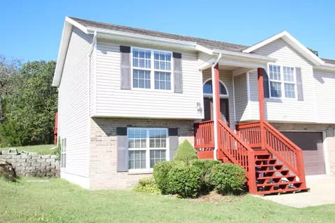 210 Forest Ln, Branson, MO 65616 photo 1