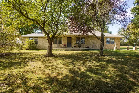 8425 Meadow Lake Dr, Willard, MO 65781 photo 1