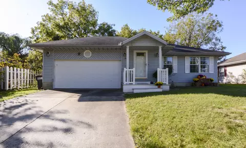 640 E Livingston St, Springfield, MO 65803 photo 1