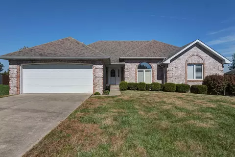 3441 E Loren St, Springfield, MO 65809 photo 1