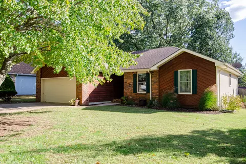 1318 W Lindberg St, Springfield, MO 65807 photo 1